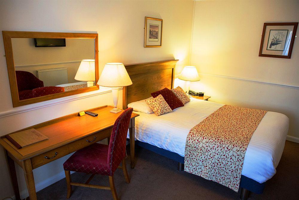 Queens Head Inn Nassington المظهر الخارجي الصورة