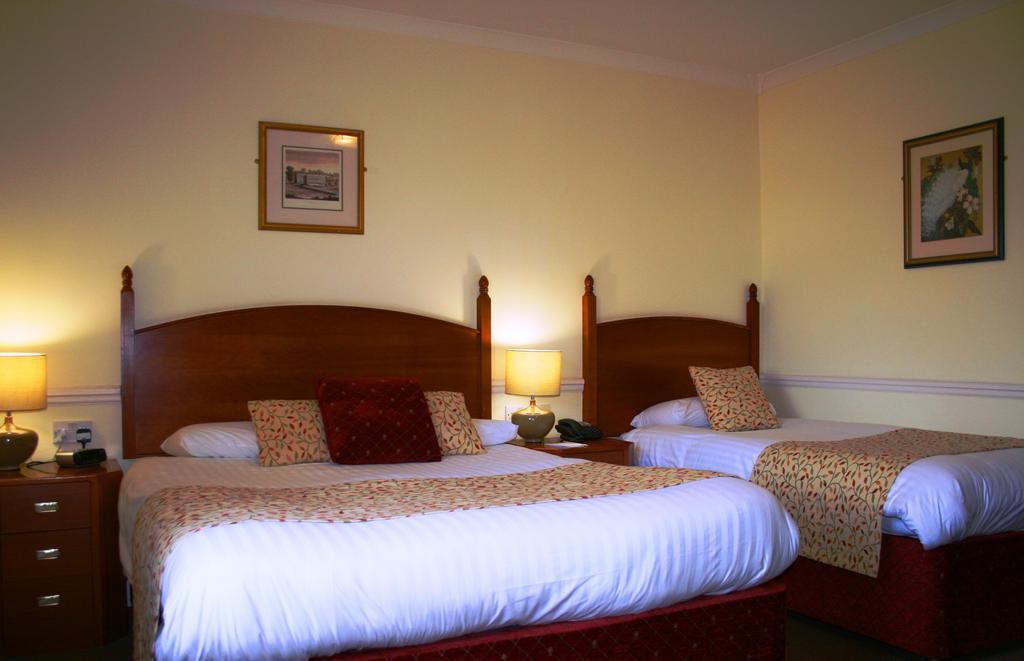 Queens Head Inn Nassington المظهر الخارجي الصورة