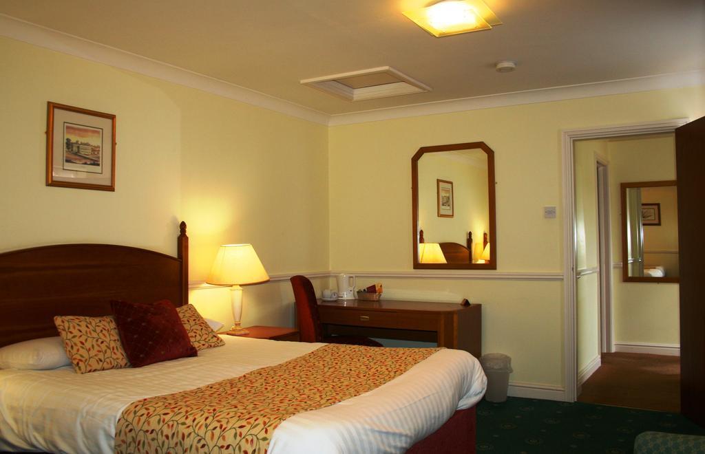 Queens Head Inn Nassington المظهر الخارجي الصورة