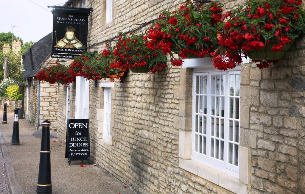 Queens Head Inn Nassington المظهر الخارجي الصورة
