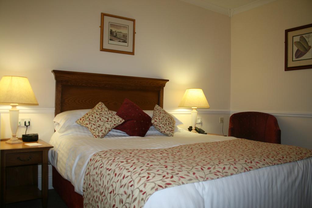 Queens Head Inn Nassington المظهر الخارجي الصورة